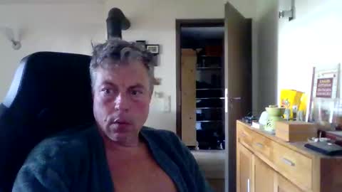Snapshot of lofe_1978 chatting on 05-20-26, 04:57 lofe_1978 online show from 05-20-26, 04:57