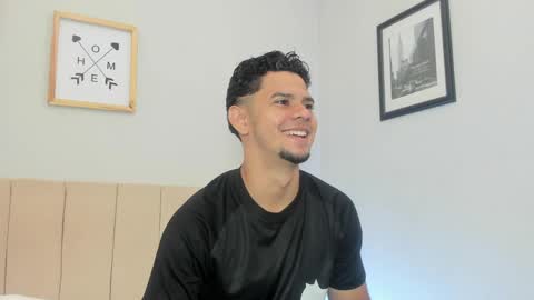 Snapshot of logan_9_ chatting on 05-26-26, 03:46 logan online show from 05-26-26, 03:46