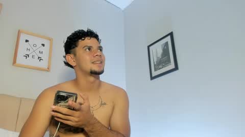 Snapshot of logan_9_ chatting on 06-01-26, 04:36 logan online show from 06-01-26, 04:36