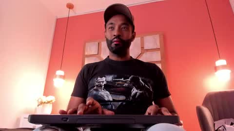 Logan online show from 06-08-26, 12:27