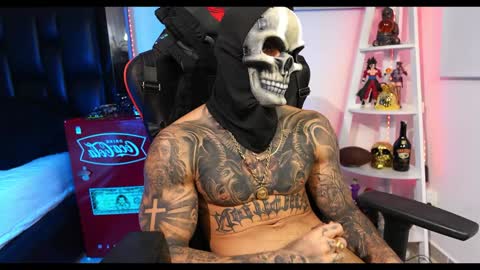 logan_hugh8 online show from 12-19-24, 11:57