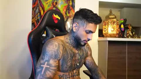 logan_hugh8 online show from 09-21-25, 04:03