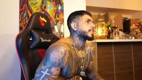 logan_hugh8 online show from 09-28-25, 02:06