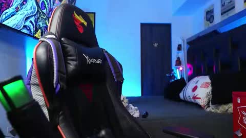 logan_hugh8 online show from 02-08-26, 05:55