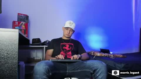 Logan morris online show from 03-01-25, 10:21