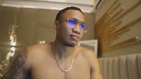logan_varela online show from 06-10-26, 10:25