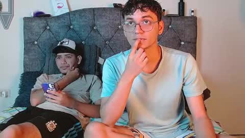 Snapshot of logan_willyams_ chatting on 09-09-25, 09:36 logan_willyams_ online show from 09-09-25, 09:36