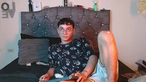 Snapshot of logan_willyams_ chatting on 09-20-25, 10:55 logan_willyams_ online show from 09-20-25, 10:55