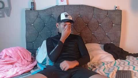 Snapshot of logan_willyams_ chatting on 10-17-25, 08:11 logan_willyams_ online show from 10-17-25, 08:11