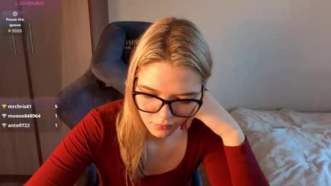 Logan and Katana online show from 09-12-25, 12:05