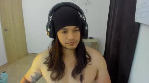 Snapshot of loganhot22 chatting on 12-15-24, 06:18 Logan online show from 12-15-24, 06:18