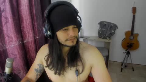 Snapshot of loganhot22 chatting on 01-23-25, 03:43 Logan online show from 01-23-25, 03:43