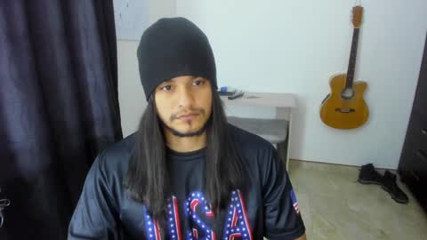 Snapshot of loganhot22 chatting on 01-30-25, 11:22 Logan online show from 01-30-25, 11:22