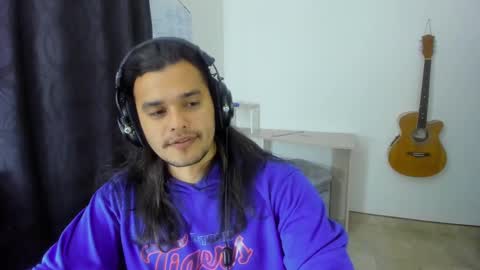 Snapshot of loganhot22 chatting on 02-19-25, 02:44 Logan online show from 02-19-25, 02:44