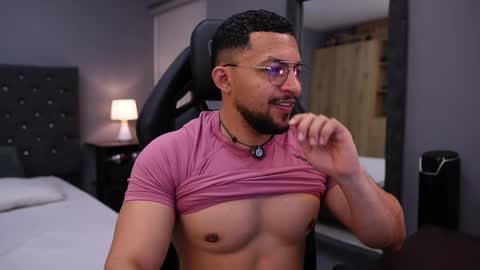 loganmartinx online show from 05-25-26, 10:05