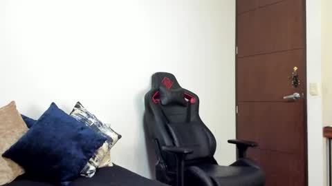 Logan online show from 11-04-25, 08:24