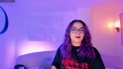 Snapshot of loiseharper chatting on 06-02-26, 02:35 Loise online show from 06-02-26, 02:35