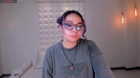 Snapshot of loiseharper chatting on 06-08-26, 07:36 Loise online show from 06-08-26, 07:36
