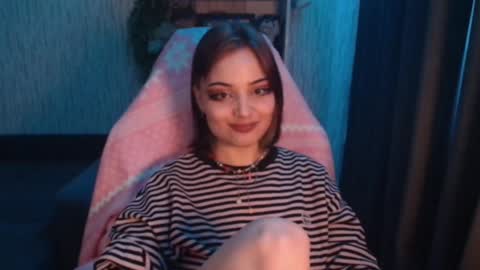 lola online show from 01-22-25, 06:52