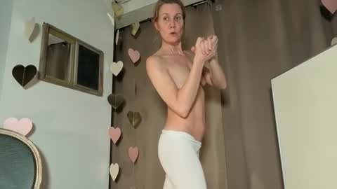 lola_belgium online show from 03-04-26, 07:09