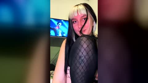 lola_bunnydoll1 online show from 07-02-26, 01:38