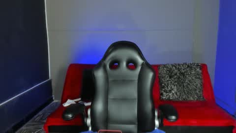 lola red online show from 01-08-26, 07:16