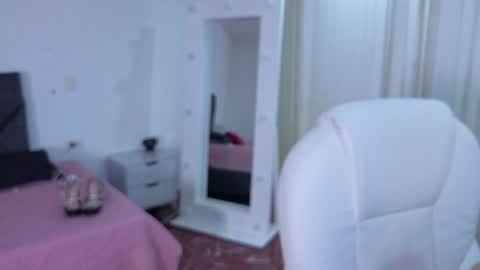 Lola  online show from 05-19-26, 02:01