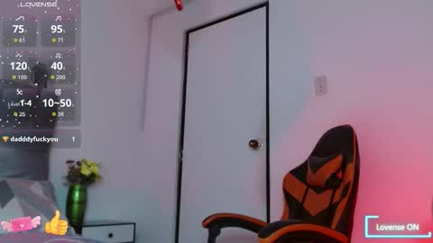 lola_wish online show from 09-11-25, 10:32