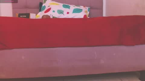 lola_wish online show from 10-25-25, 05:04