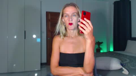 Lola online show from 02-07-26, 12:53