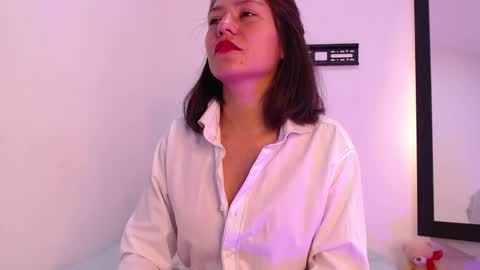 lolaandcamille online show from 12-19-25, 01:40