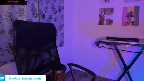 lolaasmith_21 online show from 03-06-25, 12:10