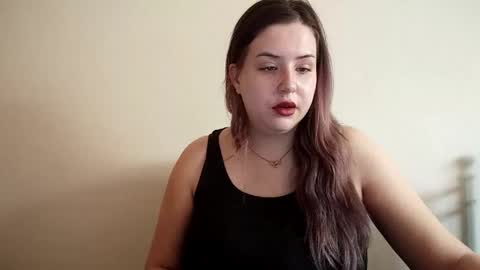 Lola online show from 04-14-26, 08:31