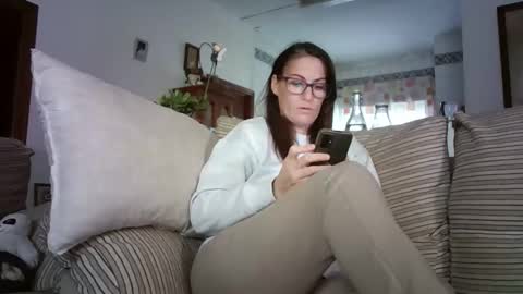 LOLA HUESO y ERIC online show from 02-13-26, 09:05