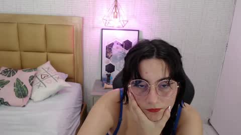 LOLA online show from 02-05-25, 09:46