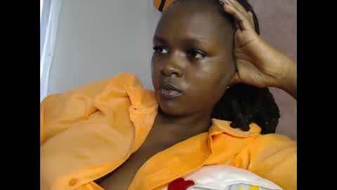 Snapshot of lolamia7 chatting on 11-26-25, 06:47 lolamia7 online show from 11-26-25, 06:47