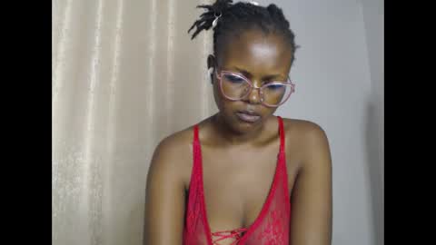 Snapshot of lolamia7 chatting on 03-09-26, 06:06 lolamia7 online show from 03-09-26, 06:06