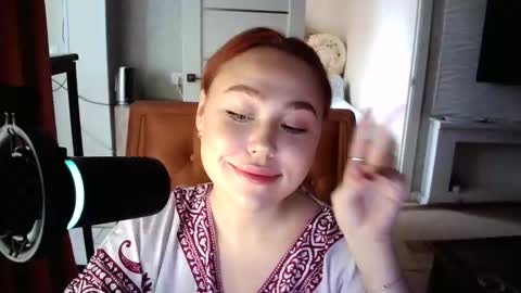 Lola online show from 09-15-25, 10:48