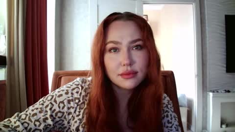 Lola online show from 10-07-25, 09:39