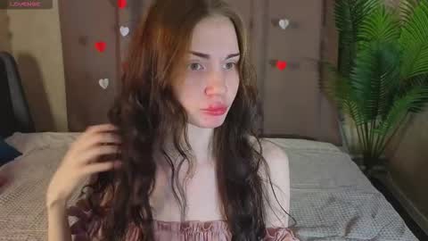 Lola online show from 02-06-26, 09:23