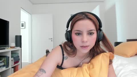 Lola doll online show from 04-11-26, 07:24