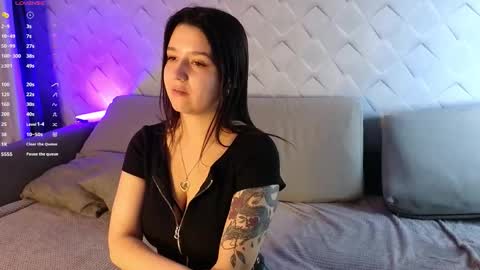 Snapshot of lolliwinkz chatting on 10-03-25, 07:44 Alex online show from 10-03-25, 07:44