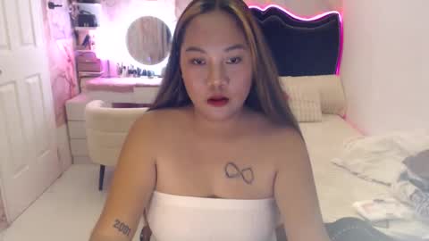 lolly_holii online show from 05-31-26, 09:49