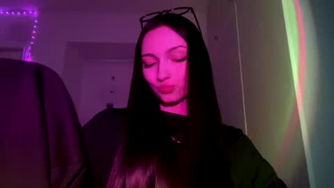 Polly online show from 05-11-26, 07:44