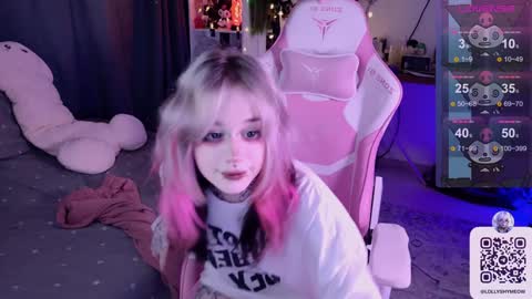 Lolly   online show from 12-20-24, 02:52