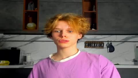 Nelis online show from 05-24-26, 05:29