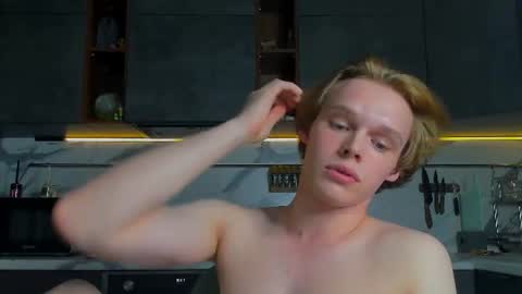 Nelis online show from 06-16-26, 11:07