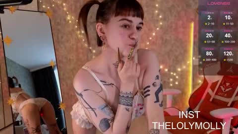 Molli online show from 11-19-25, 10:04