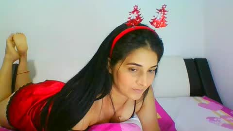 Snapshot of lomaslindosoyyo chatting on 12-18-24, 02:21 estehfania online show from 12-18-24, 02:21
