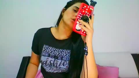 Snapshot of lomaslindosoyyo chatting on 02-09-25, 01:22 estehfania online show from 02-09-25, 01:22